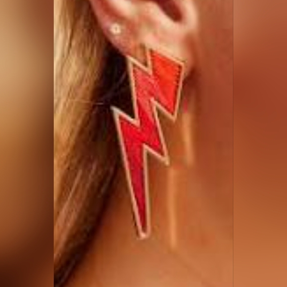 ISO Mignonne Gavigan lightning bolt earrings - Picture 10 of 11